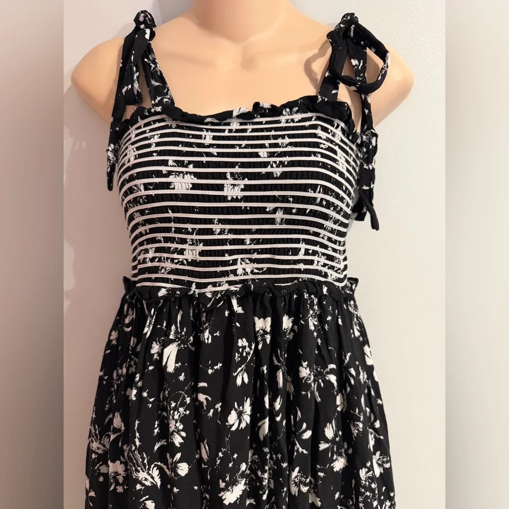 FREE PEOPLE Color My World Jumpsuit Black White Floral Wide Leg Palazzo Size XS
